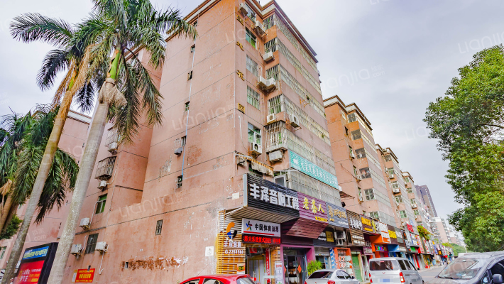 宝地花园外景图