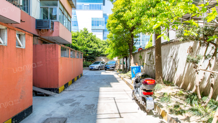 花园路76弄外景图