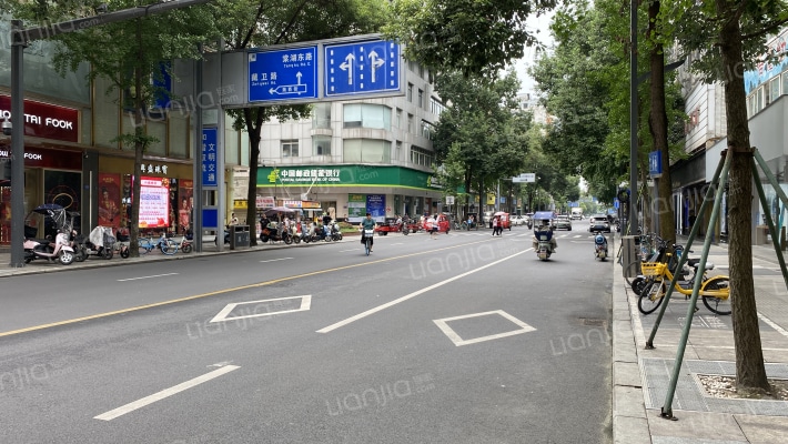 百货公司宿舍外景图