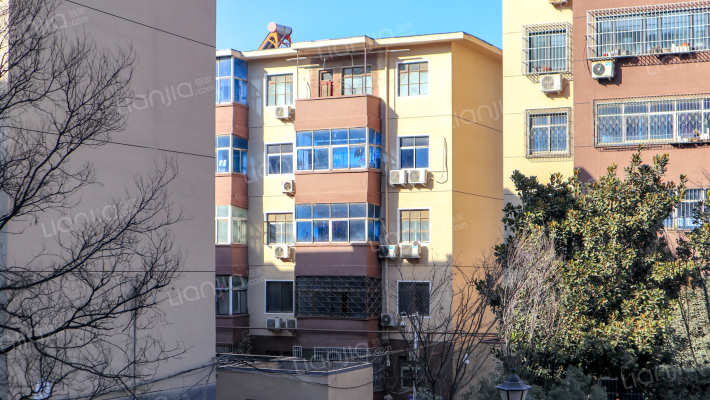 监狱家属院外景图