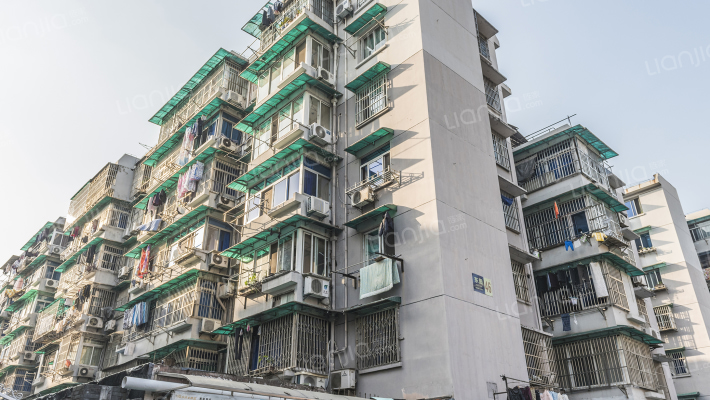 东园小区外景图