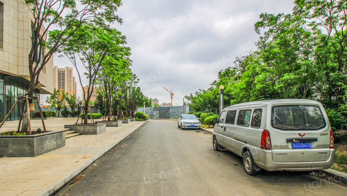 创客大厦外景图