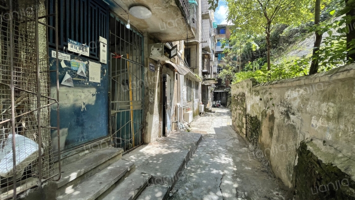 八鸽岩路129号外景图