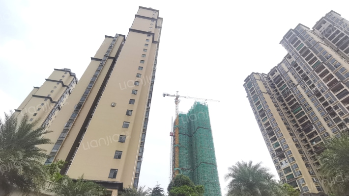 山语豪庭外景图