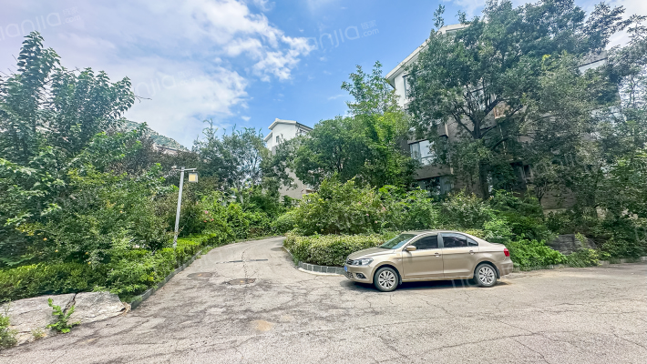 润和山居外景图