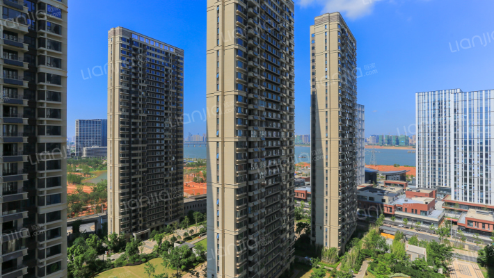 绿地国际博览城二期博翠外景图