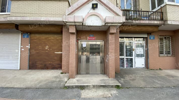 东青花园外景图