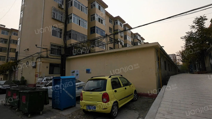 小汽改家属区外景图