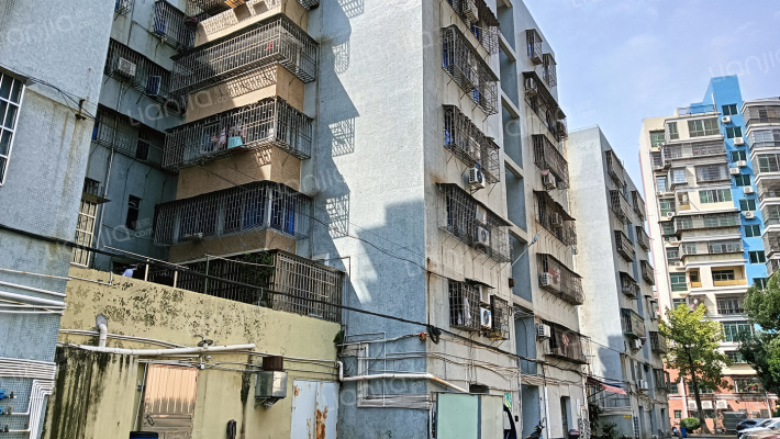 美平一街外景图