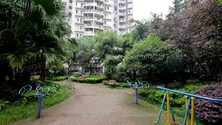 斌鑫辰光华府外景图