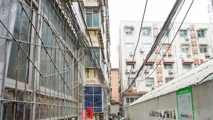 工人路121号外景图