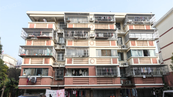 红杨花园外景图