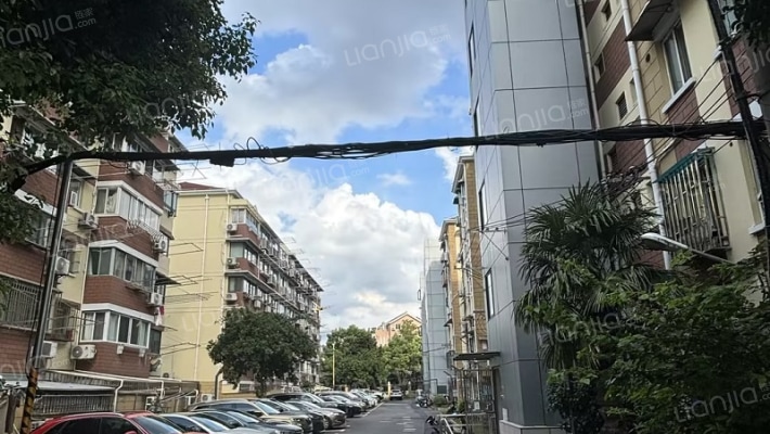 沁秋小区外景图
