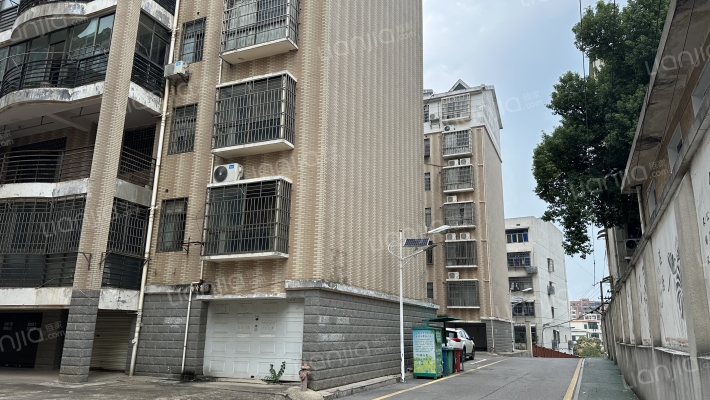 雷锋东路25号外景图