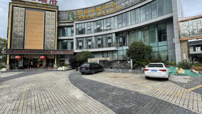 藏珑花园外景图