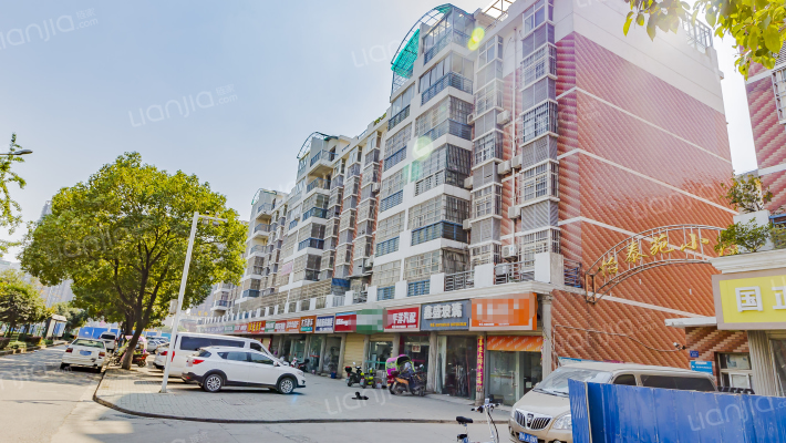 怡泰苑小区外景图