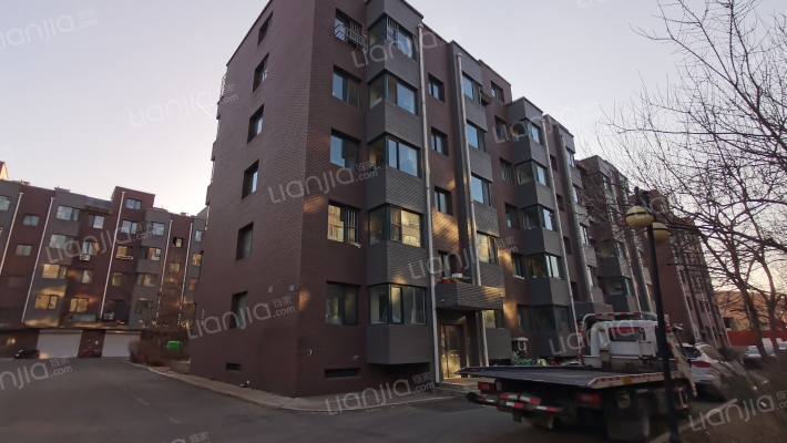 华瑞园中园外景图