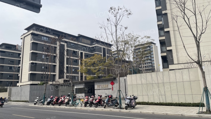 东叁金茂逸墅外景图