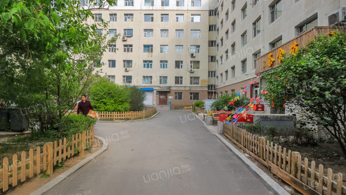 开运安居小区外景图