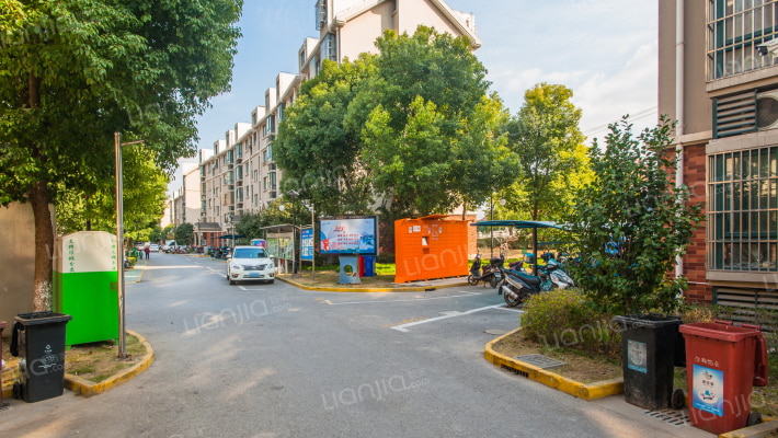 巷华华苑外景图