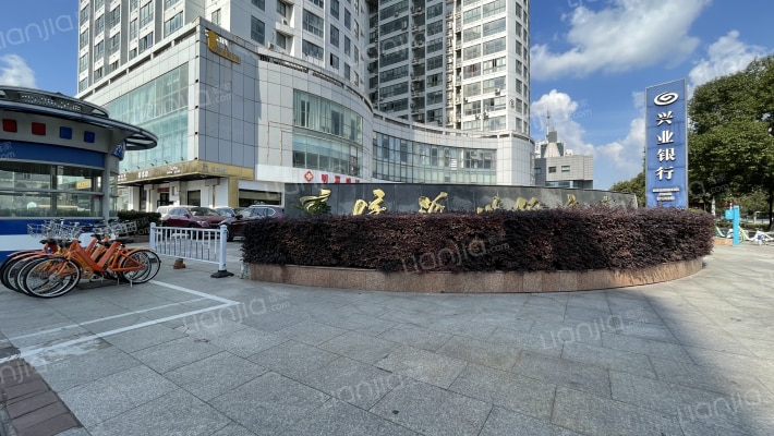 亿源世纪广场外景图