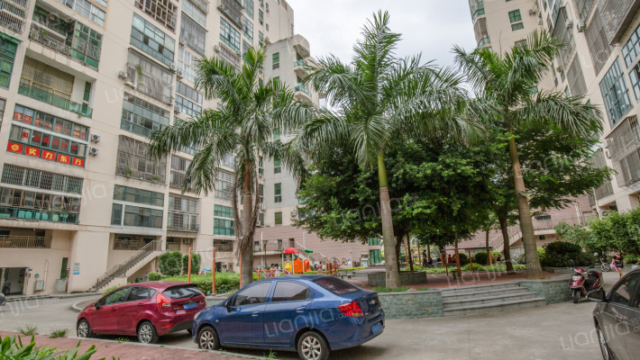 锦辉花园外景图