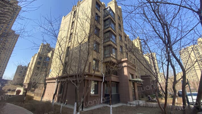 宝地铭门外景图