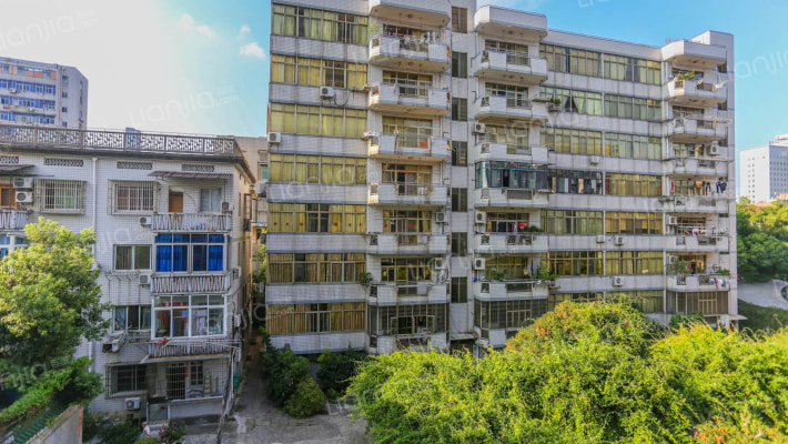 人民银行安全文明小区外景图