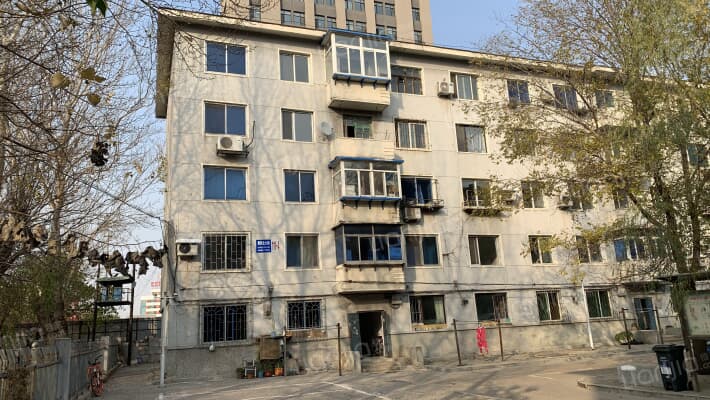 213煤炭宿舍外景图