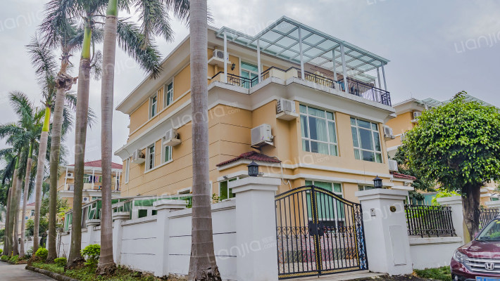 陽光别墅外景图