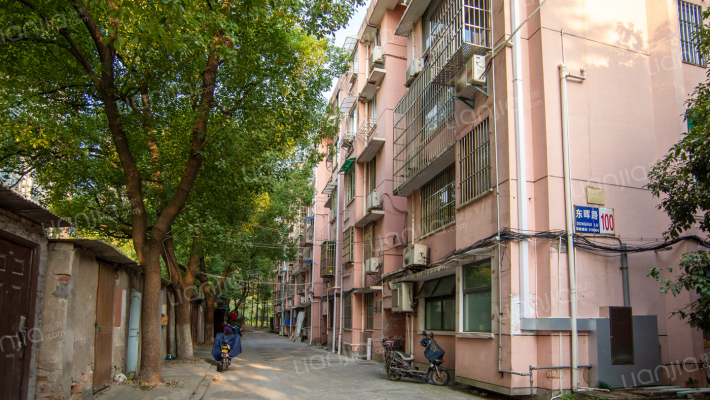 浙江工业大学教师宿舍外景图