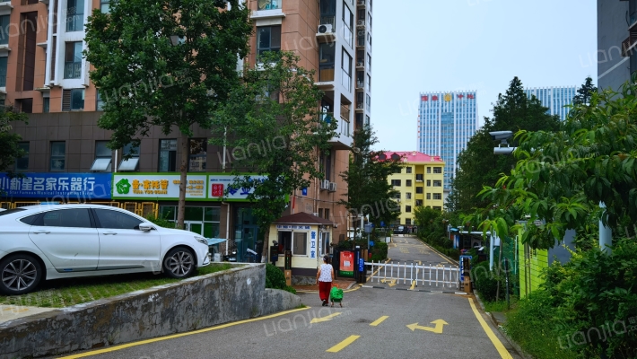 华裕阳光城外景图