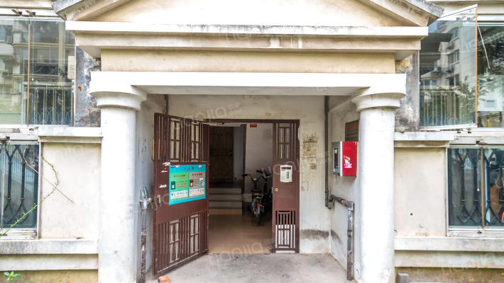 华高苑南区外景图