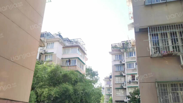 春江花园外景图