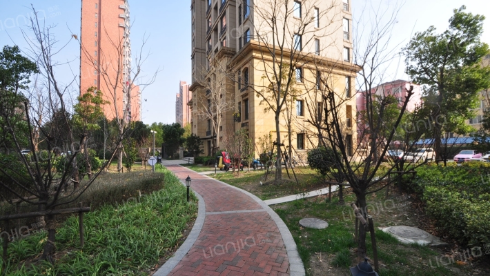 荣信虹桥世嘉外景图