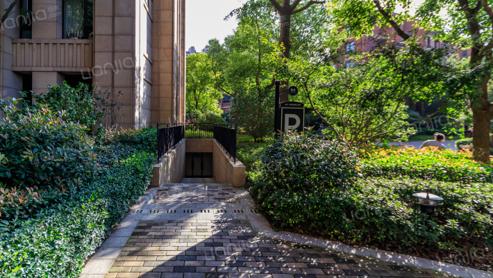 金地艺境(宝山)外景图