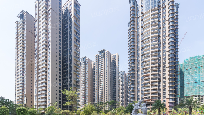 三远大爱城外景图