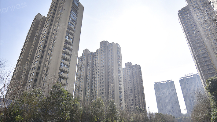 梁南苑B区外景图