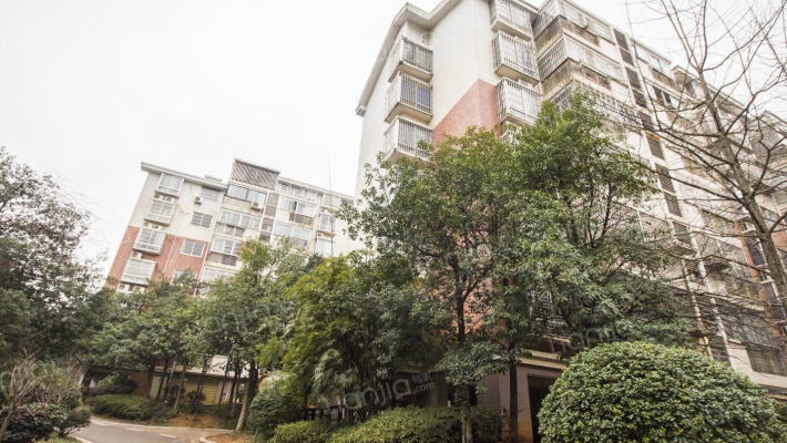 西江庭院外景图