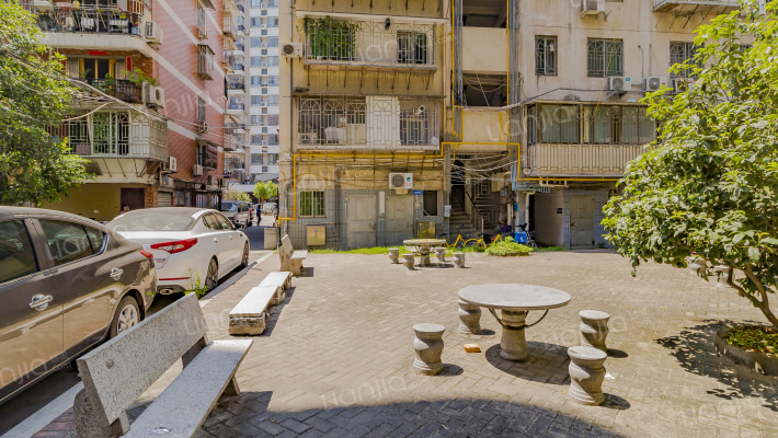 隆盛小区外景图