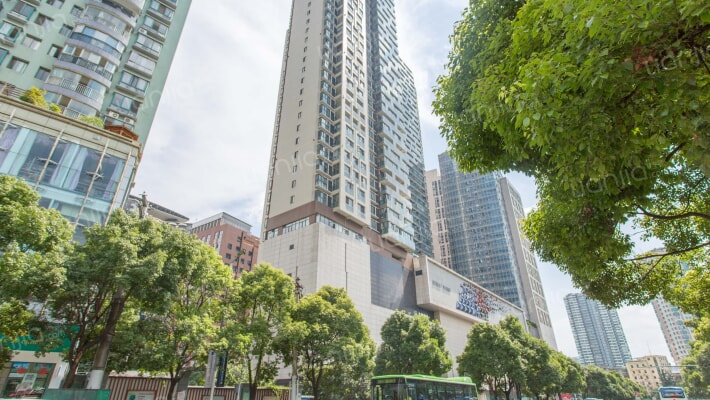 保利国际广场外景图