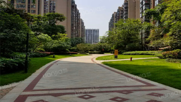 绿地世纪城外景图