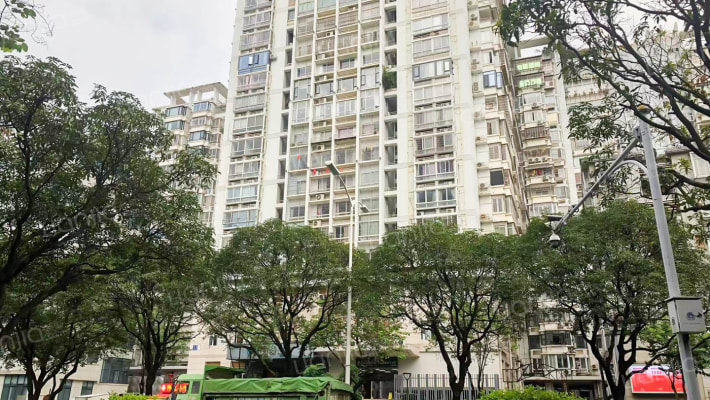 泛华大厦外景图