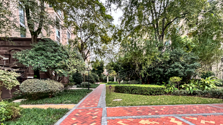 保利江上明珠晖园外景图