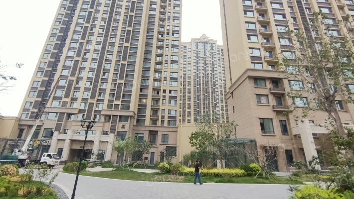 万海华府南苑外景图