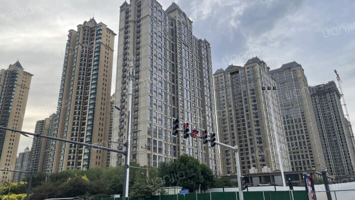 恒大御景半岛1号公寓外景图