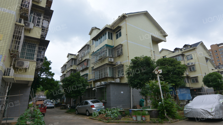 金牛小区外景图