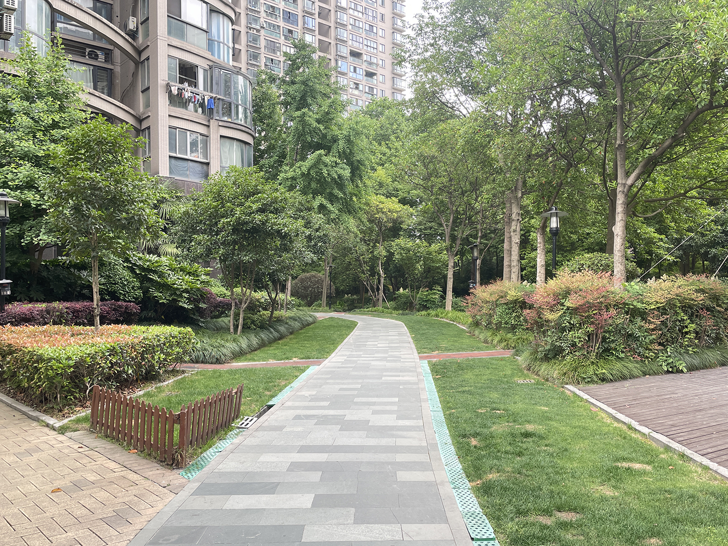 Water Mark City compound photo 11