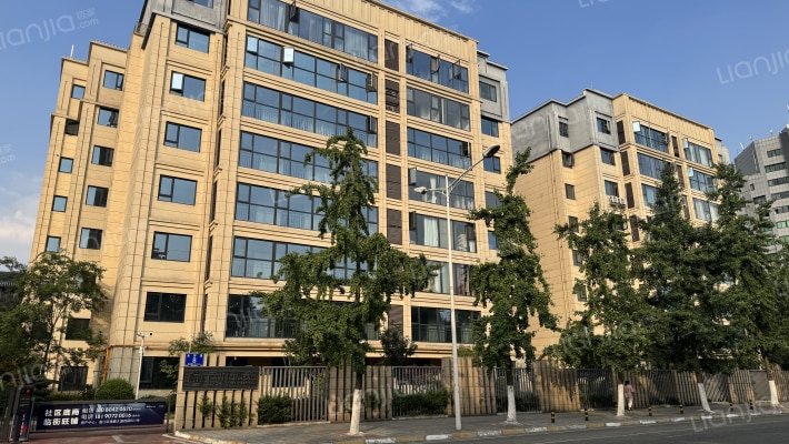 天府西苑外景图