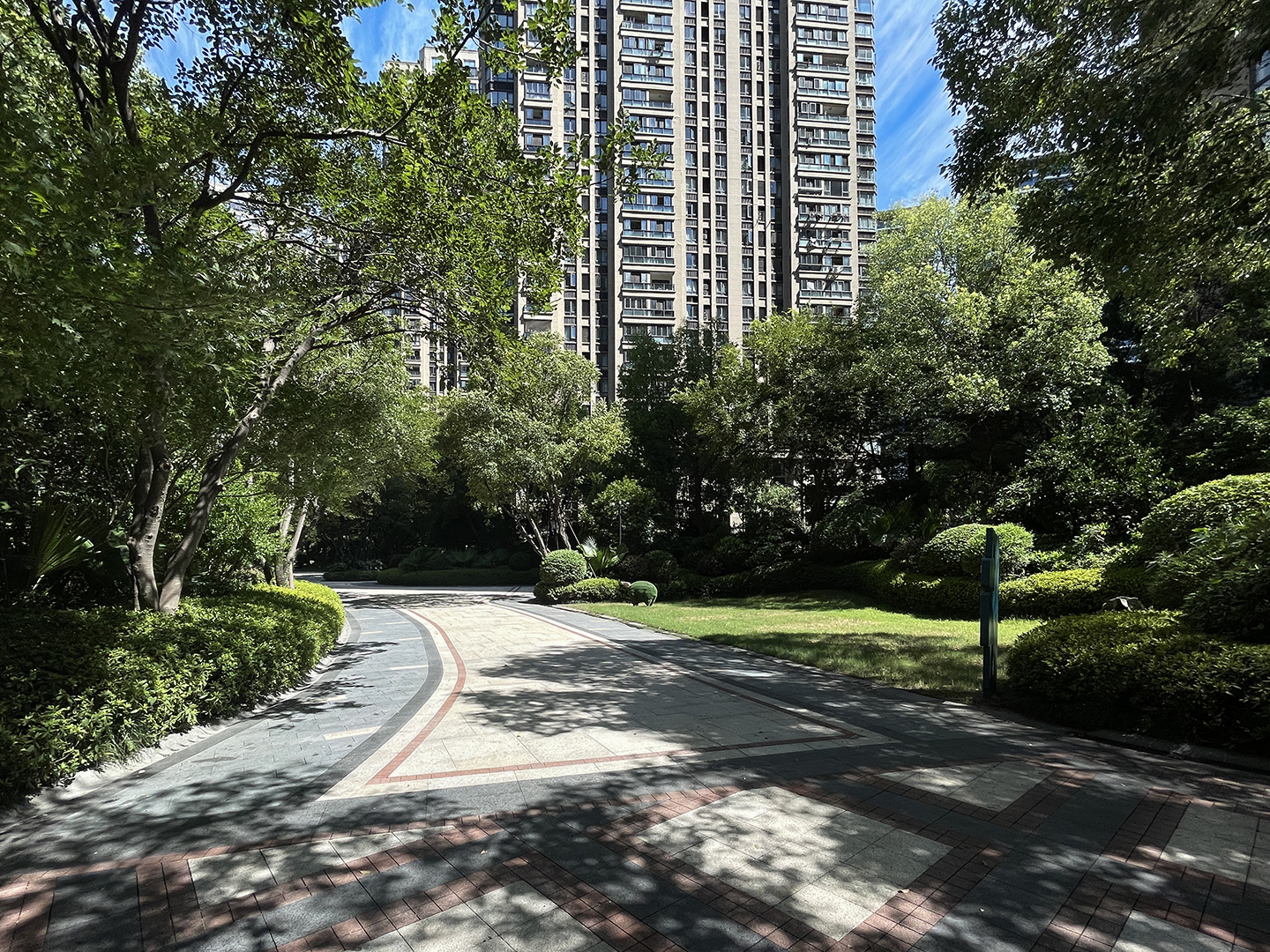 龙湖春江彼岸小区实景 19